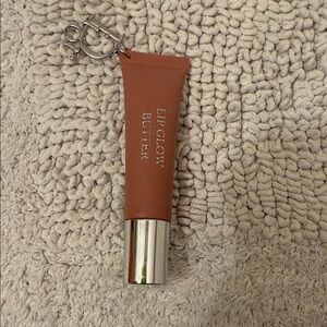 Lip Glow Butter with Silver Cap